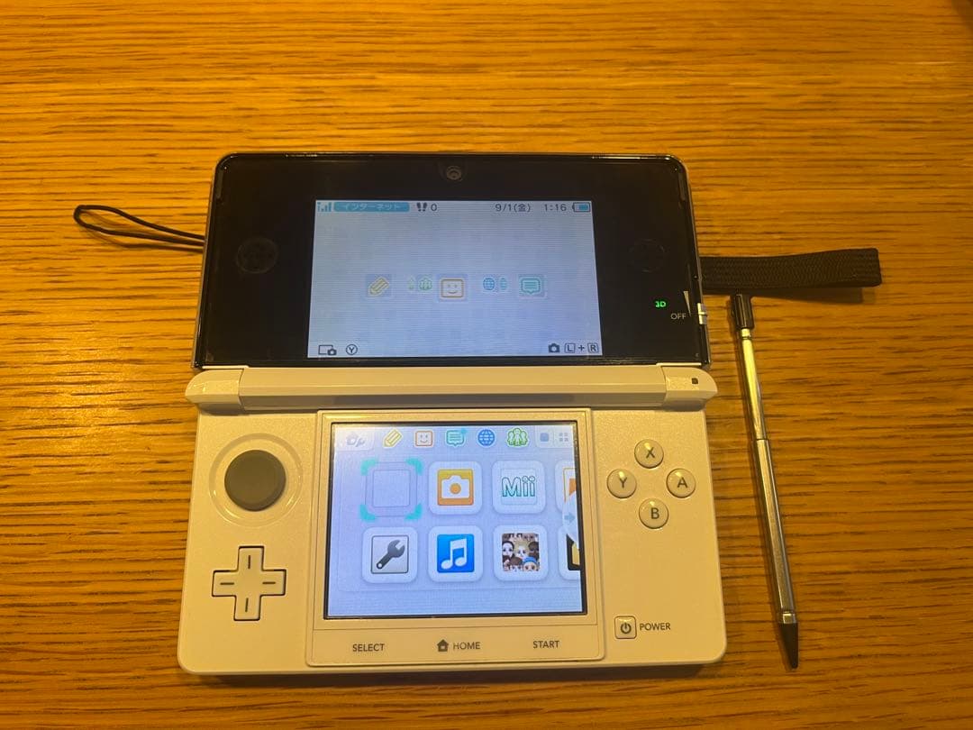 NINTENDO 3DS ctr-001(jpn) 白色 acアダプター付属