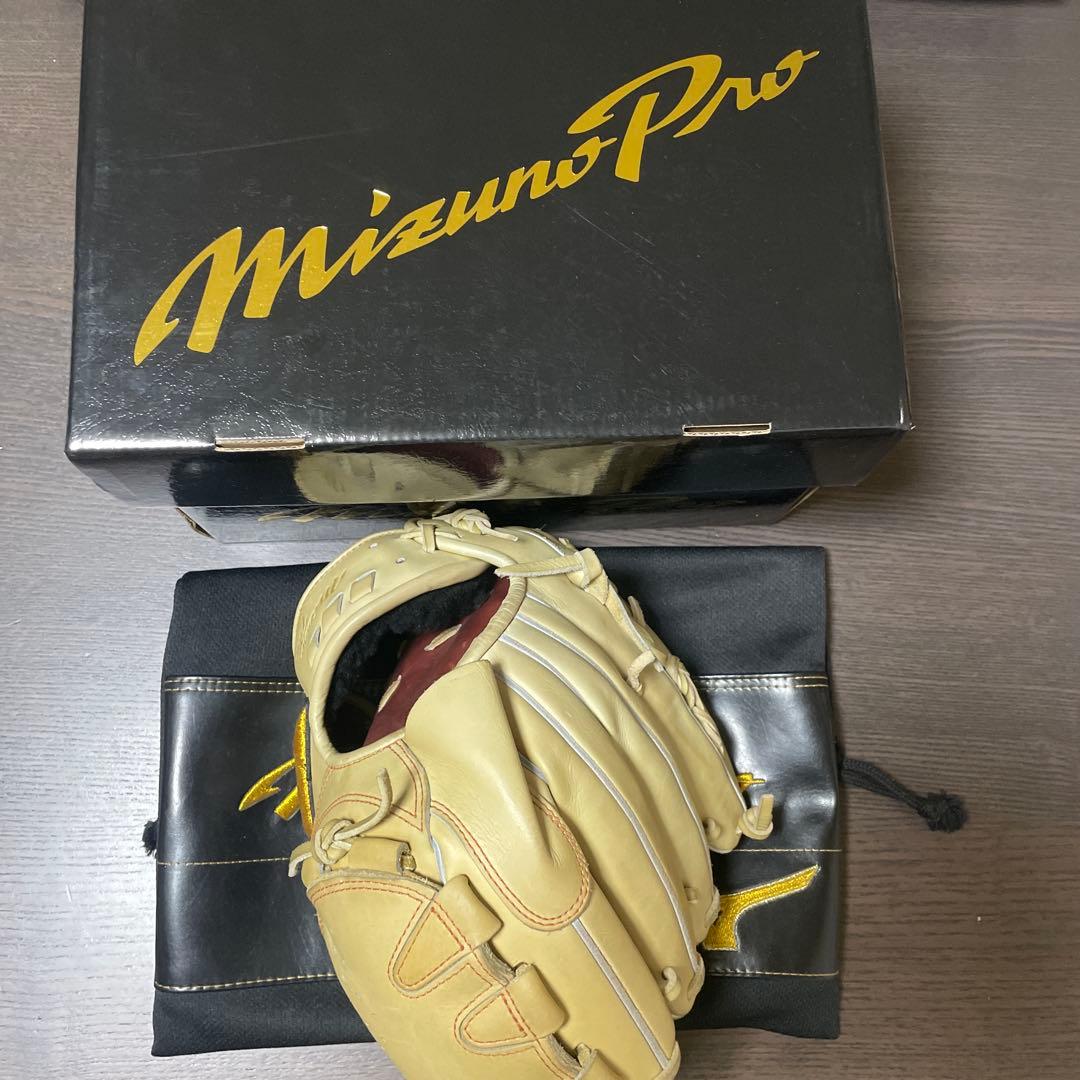 Mizuno プロ硬式 投手用グローブ