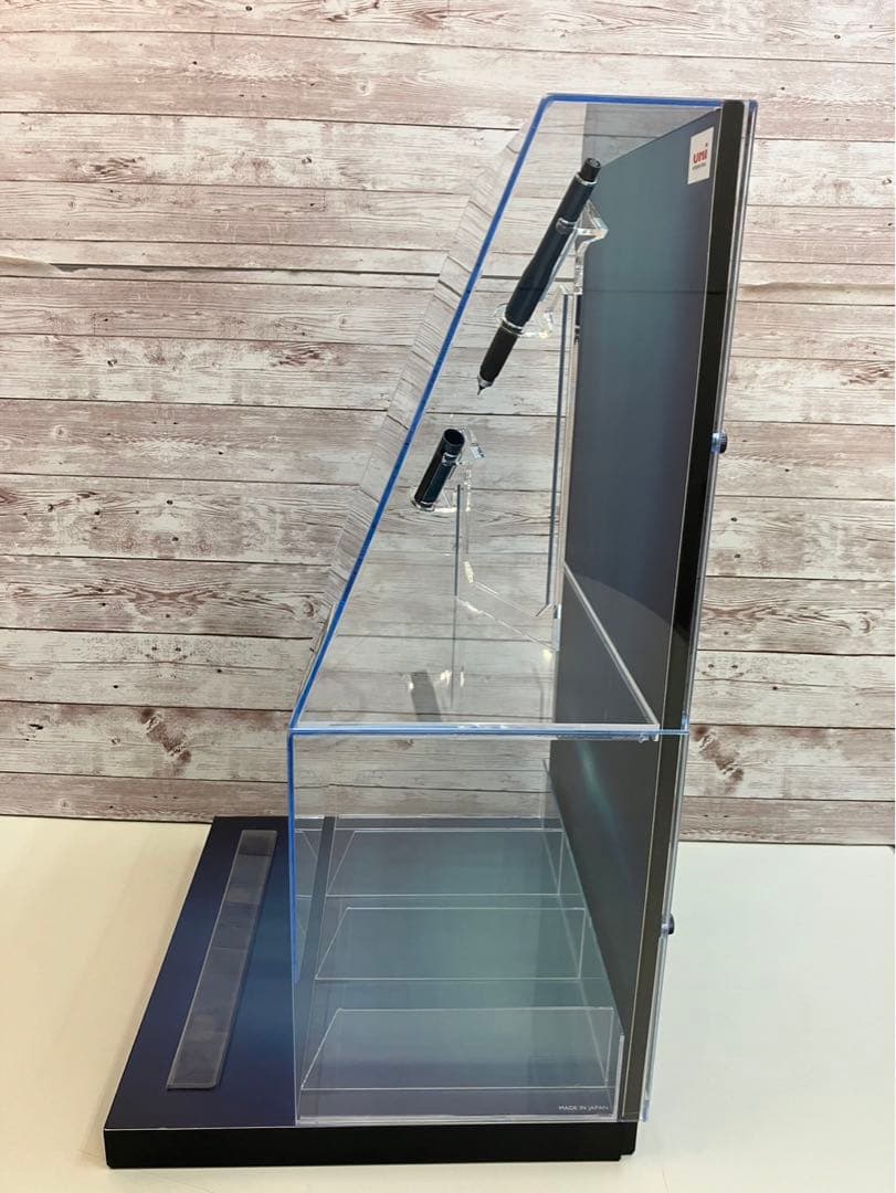 三菱鉛筆　クルトガダイブ　什器