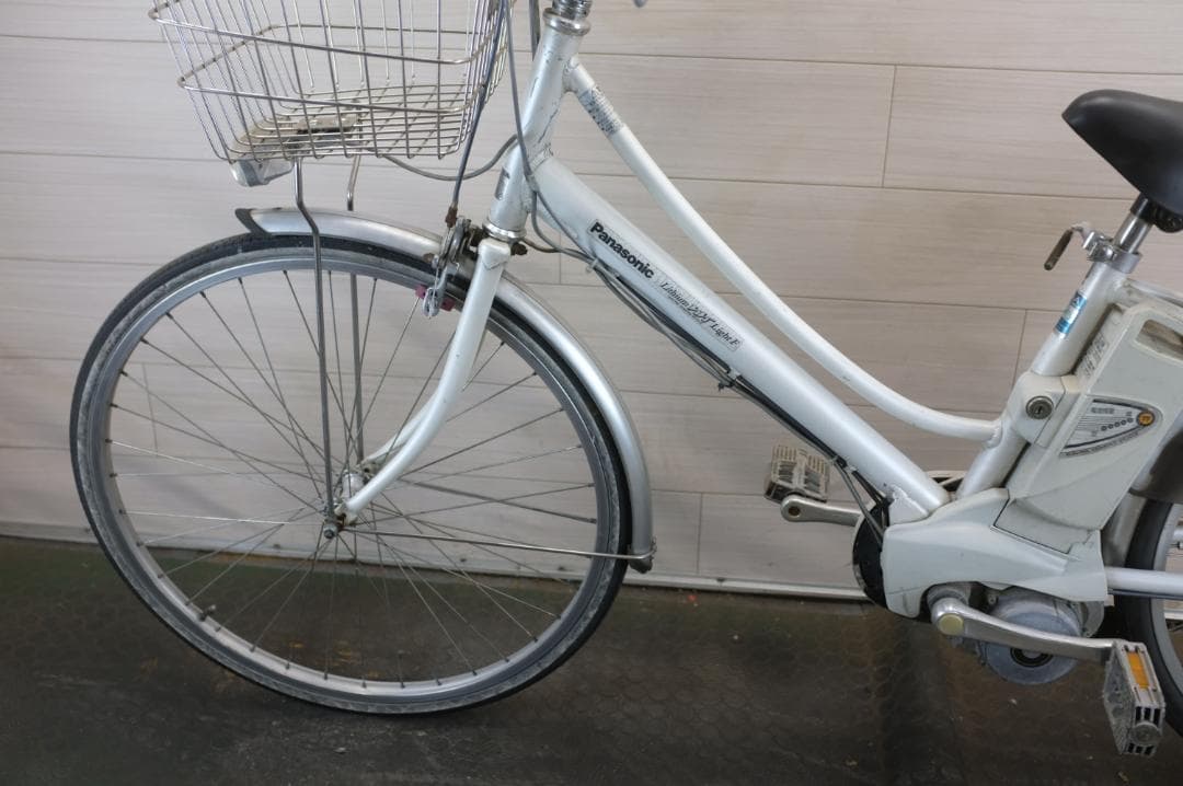 電動自転車 パナソニック　26インチ　3段 8.0Ah 充電器あり