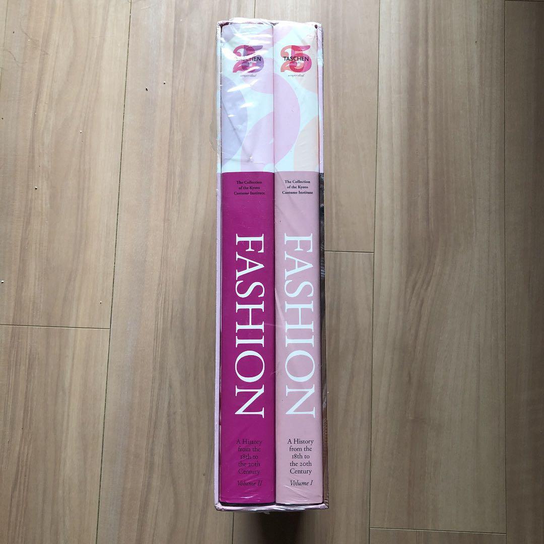 TASCHEN25周年のファッションブック2冊セット