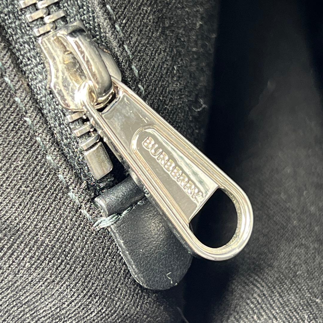 Rabbit ✨極美品✨BURBERRY バーバリー　スリムヴァーティカル