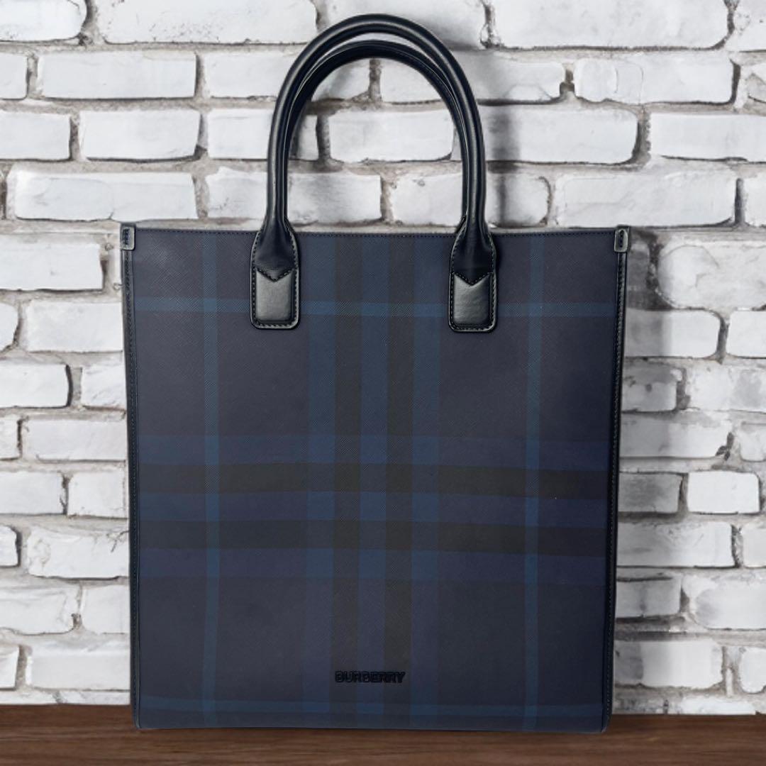 Rabbit ✨極美品✨BURBERRY バーバリー　スリムヴァーティカル