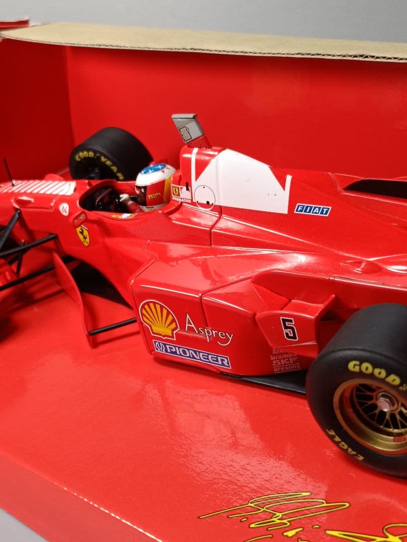 ミニチャンプス 1/18 フェラーリF310B　M.シューマッハコレクション