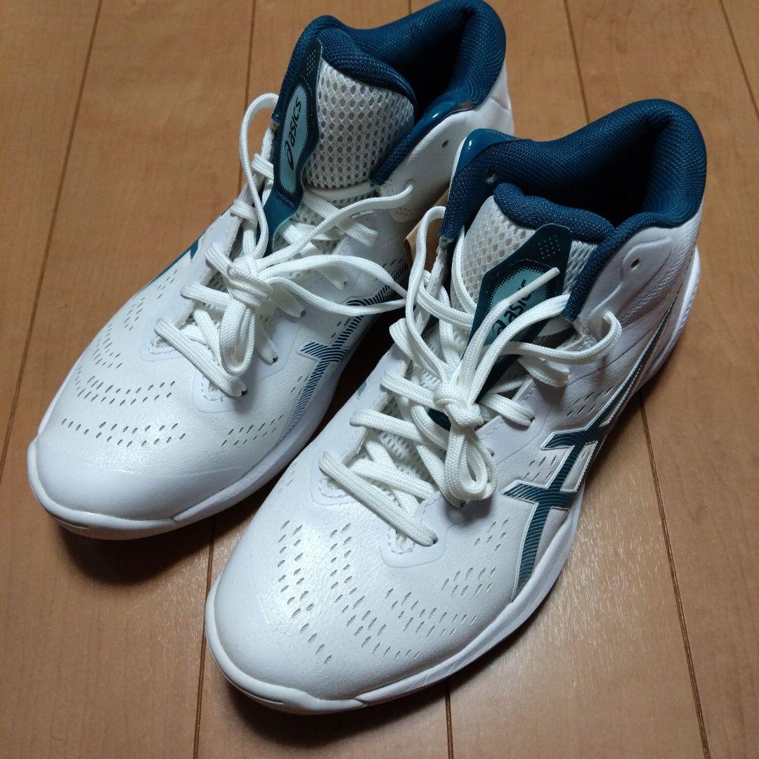 試着のみ　ゲルフープv16　27cm　asics