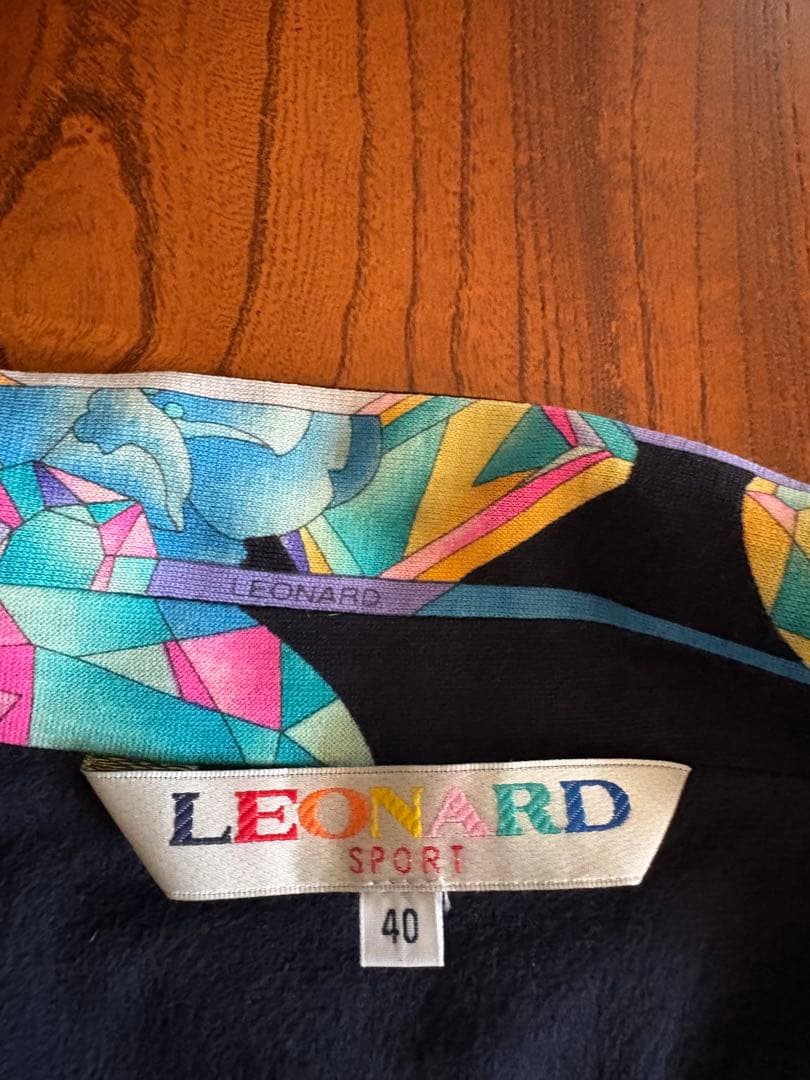 訳ありレオナールスポーツニットベスト ゴルフ紺ネイビー40 LEONARD 美品