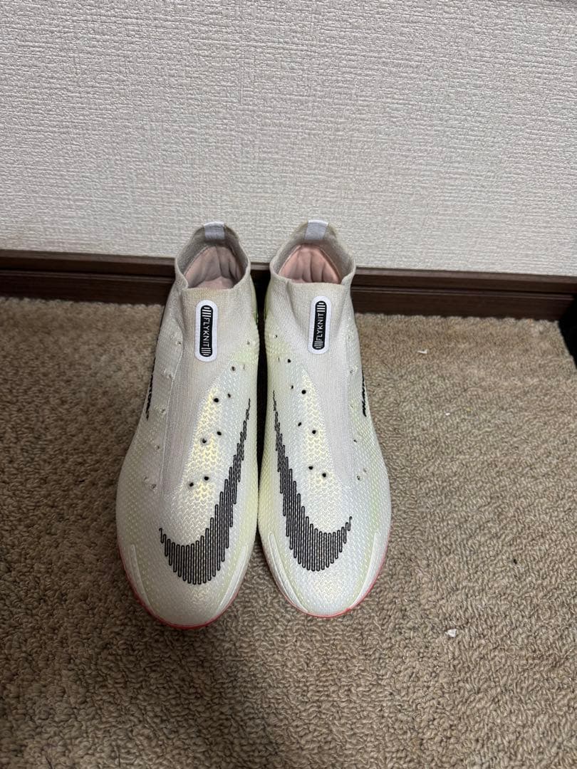 ナイキファントムGT2 27cm