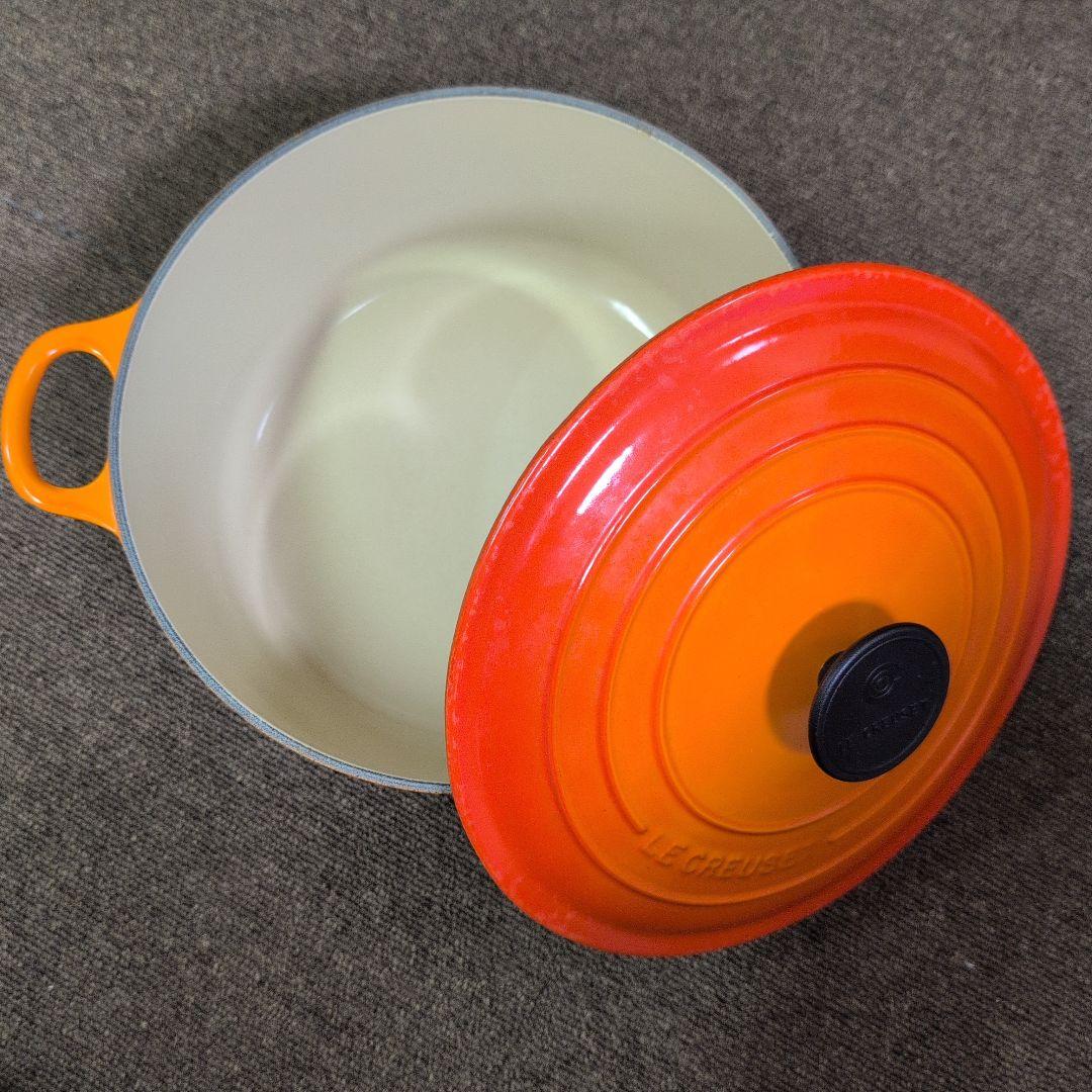 LE CREUSET 24センチ鍋 人気カラーオレンジ