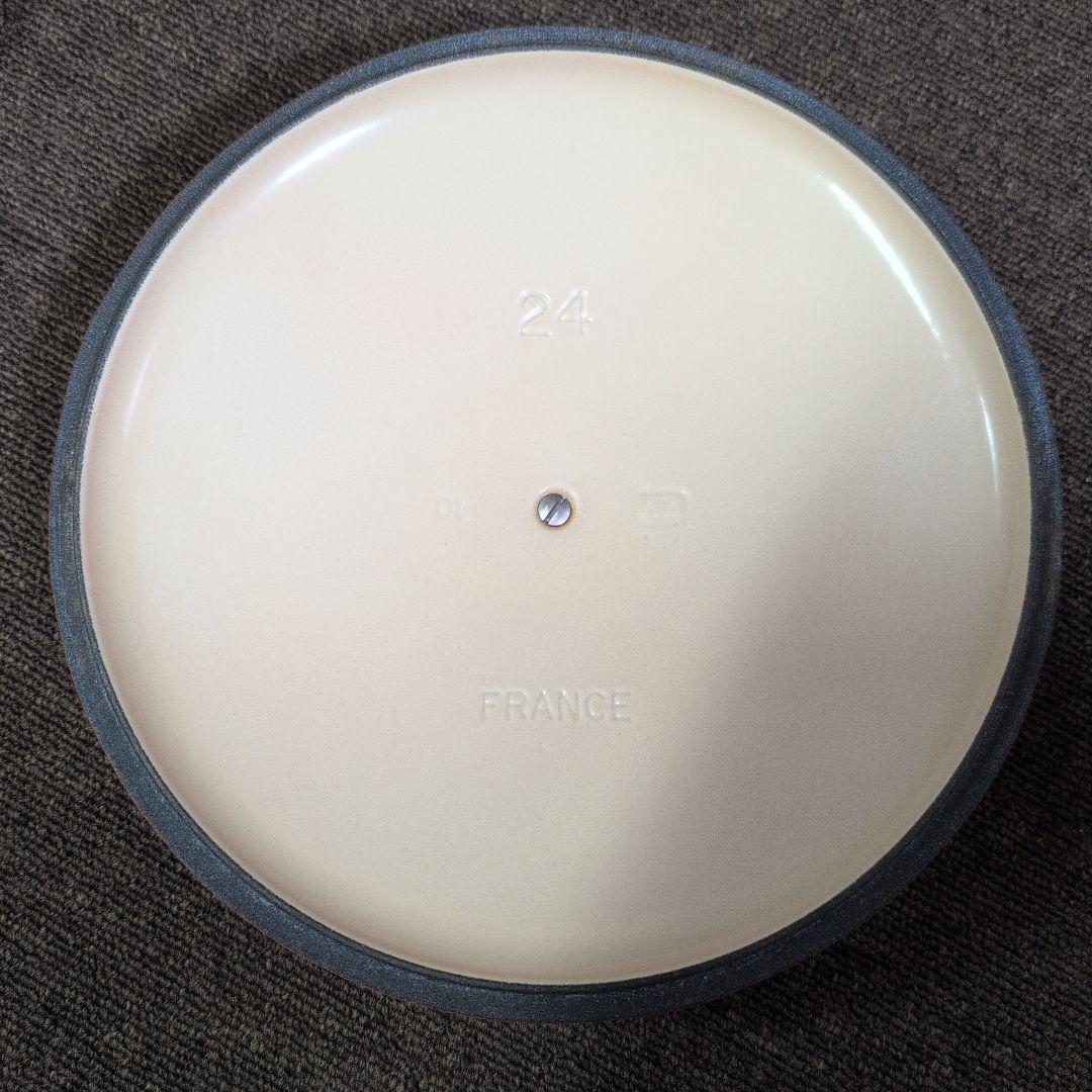 LE CREUSET 24センチ鍋 人気カラーオレンジ