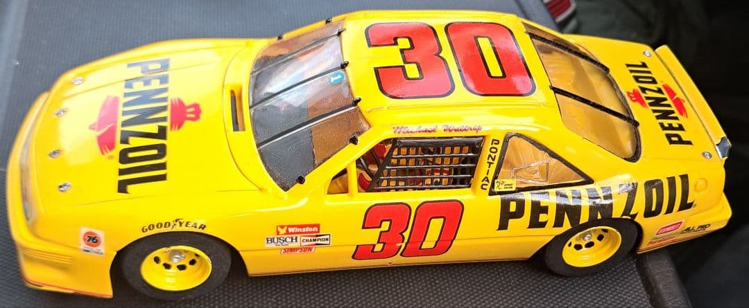 ナスカー　NASCAR　スロットカー 1/24