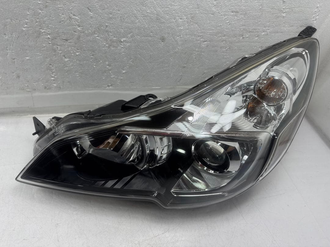 スバル レガシィBR9 BM9 純正HID ヘッドライト 左右セット黄ばみ無