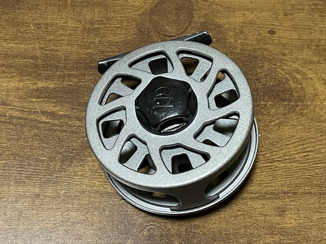 ROSS FLYRISE 2 フライフィッシングリール　美品