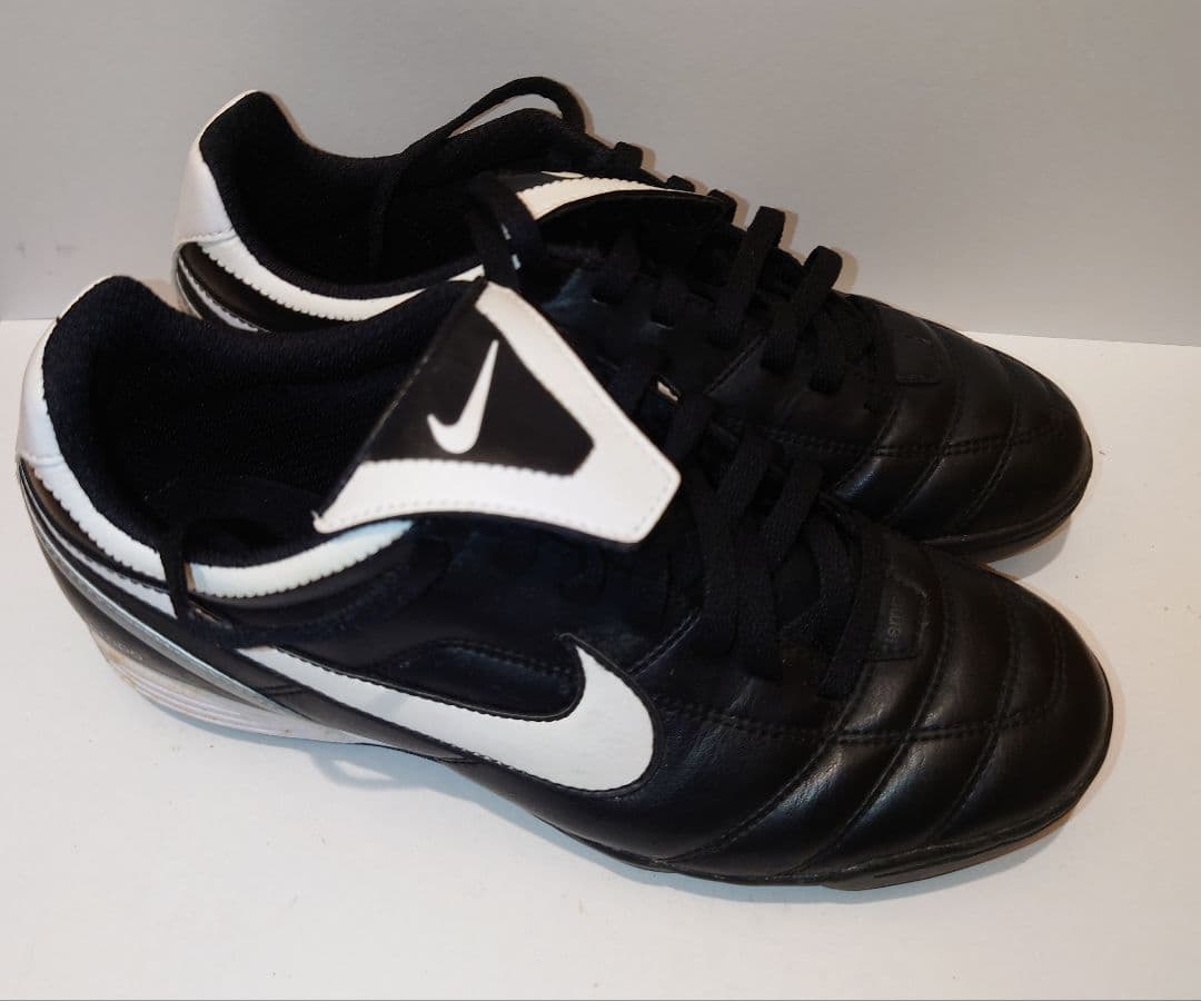 ★超美品★NIKE ティエンポ サッカーシューズ