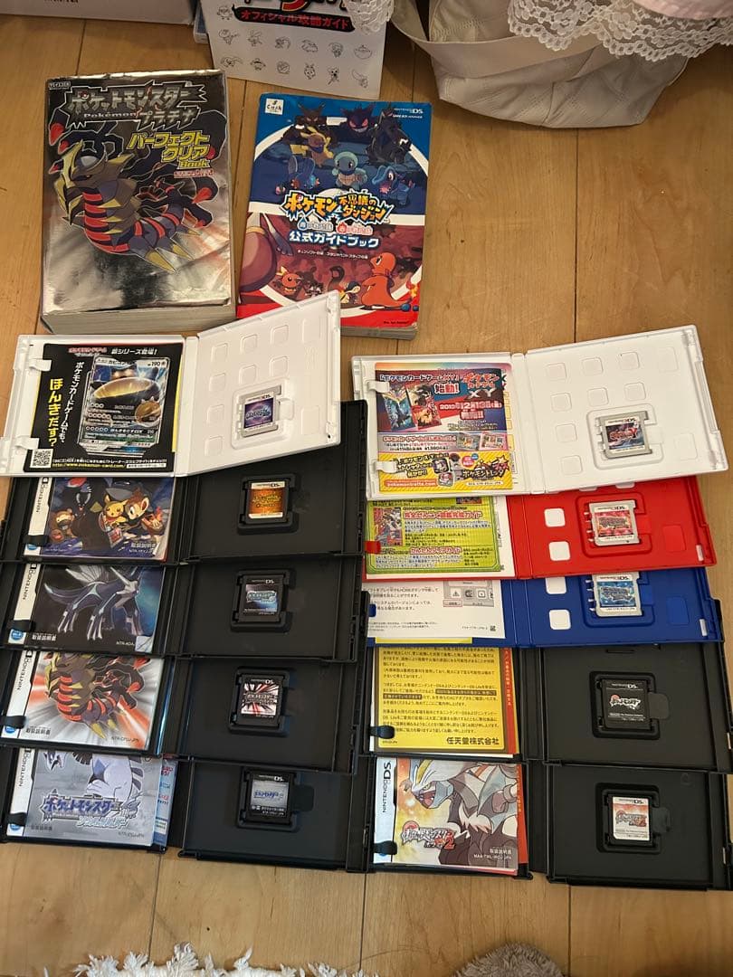 ポケモン DS / 3DS ソフト まとめ売りセット ＋攻略本