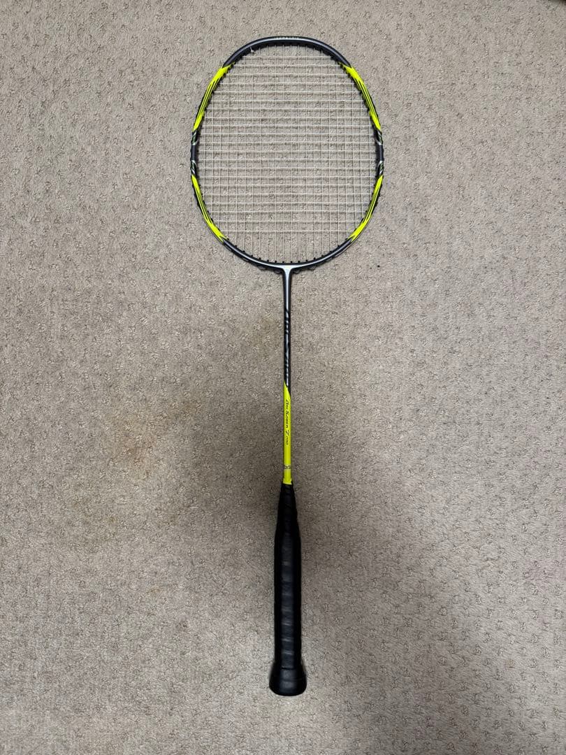 【美品】アークセイバー7プロ 4UG5 YONEX バドミントンラケット