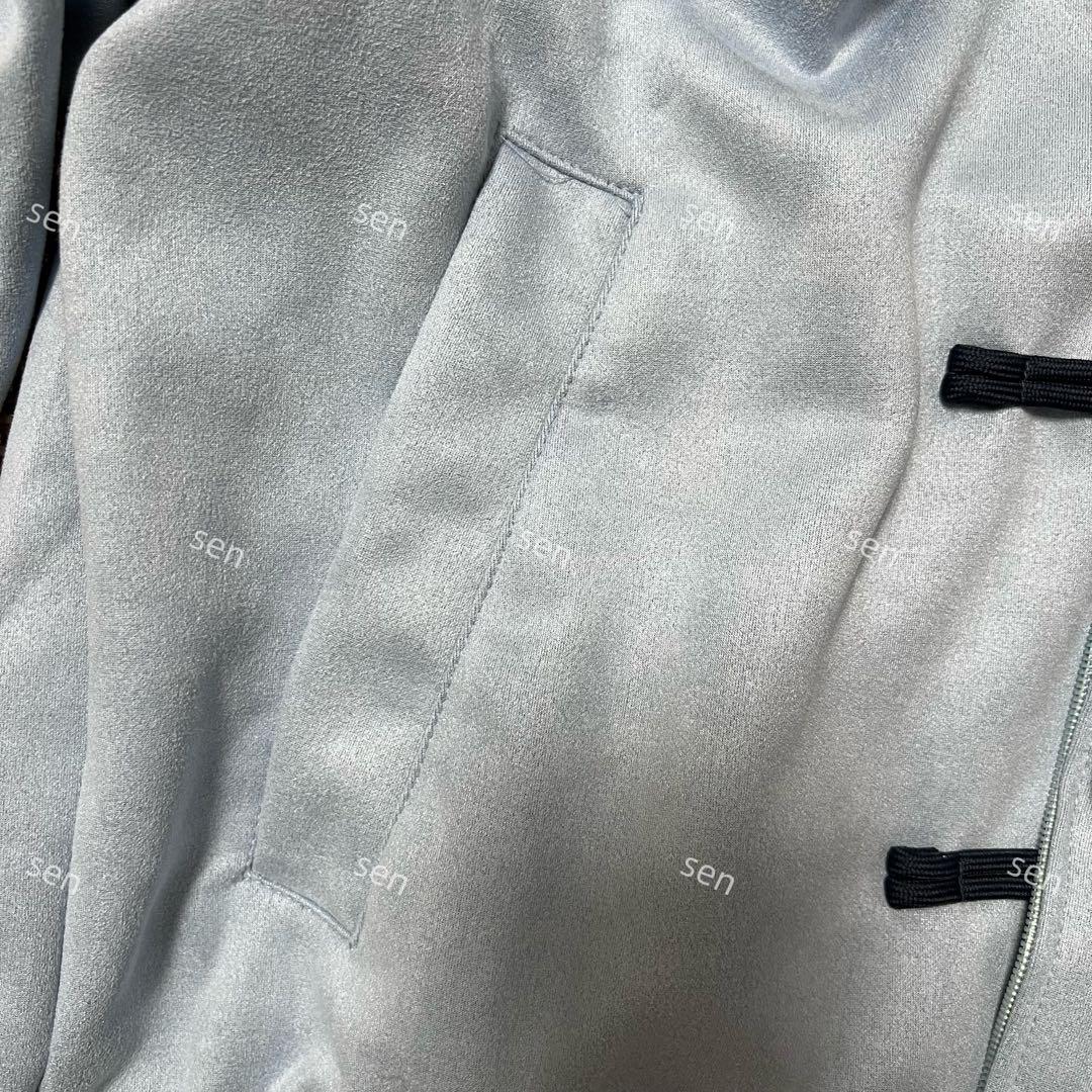 新品 アディダス 蛇年トラックジャケットライトブルー Mサイズ