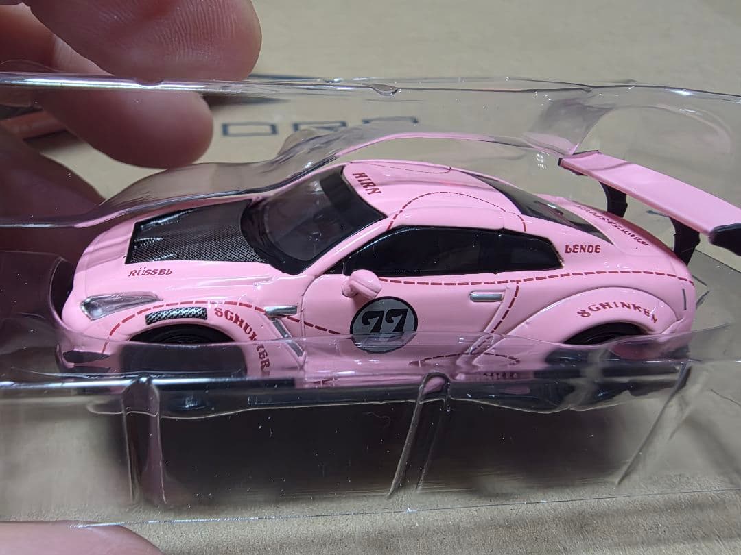 LB★WORKS Nissan GT-R R35 Pink Pig