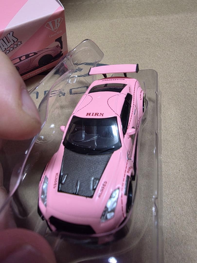 LB★WORKS Nissan GT-R R35 Pink Pig