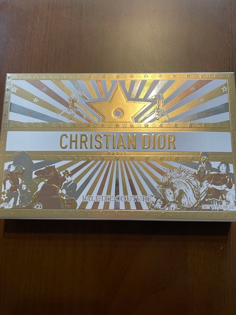 DIOR 限定アイシャドウパレット2025