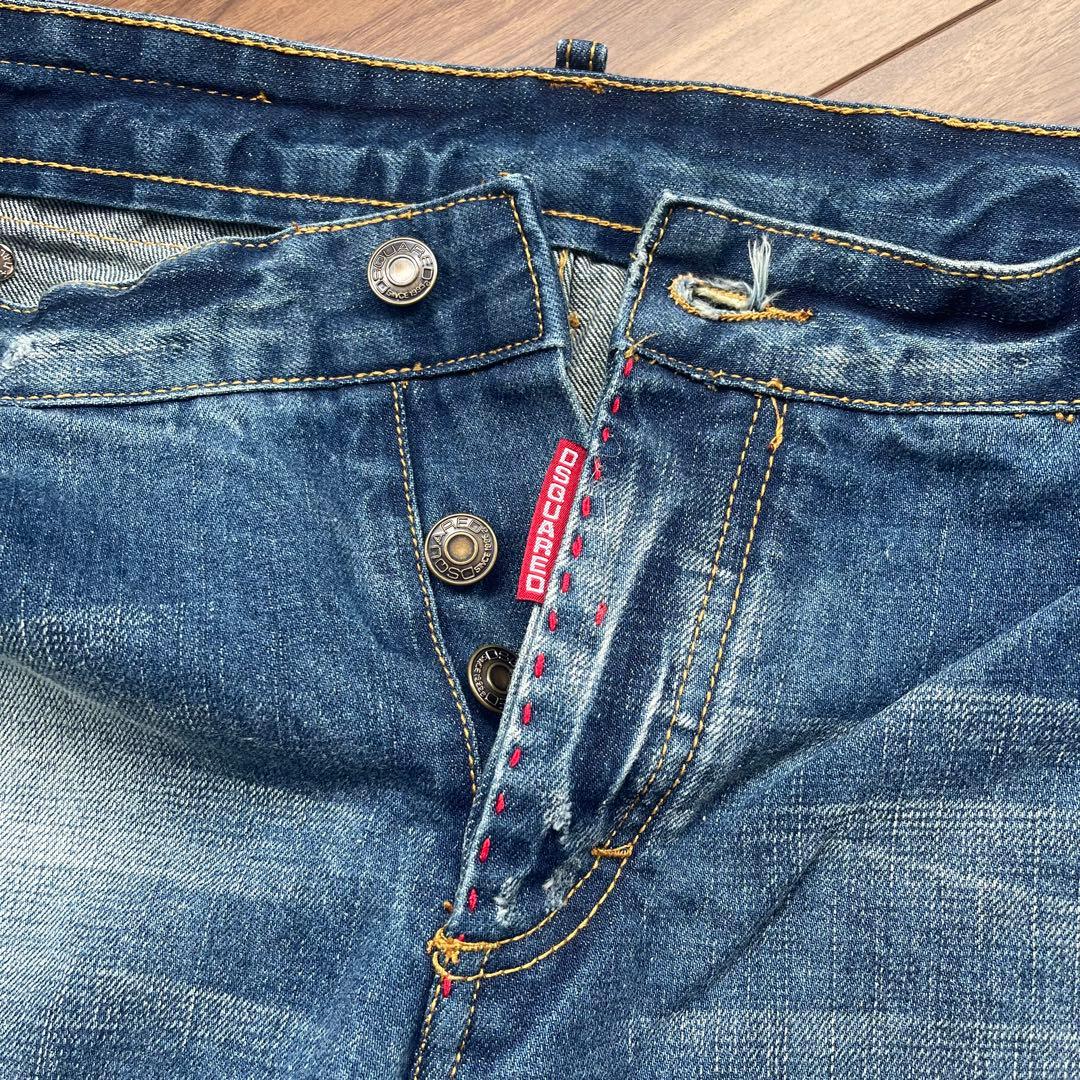 【美品】Dsquared2 デニムパンツ　ダメージ加工　イタリア製　　50サイズ