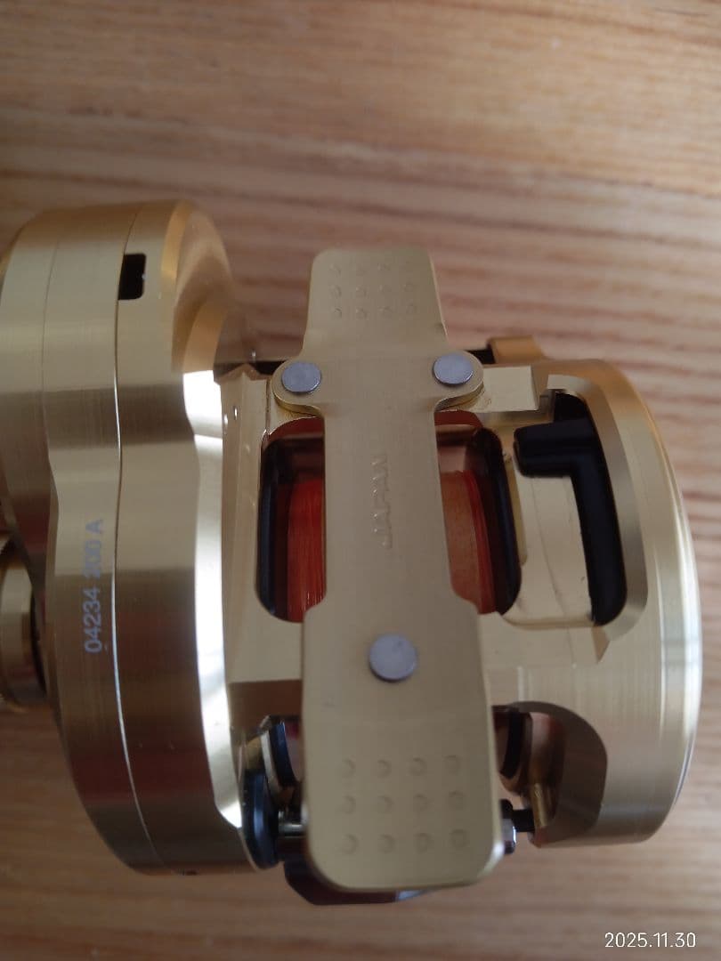 SHIMANO CALCUTTA　21CONQUEST 200