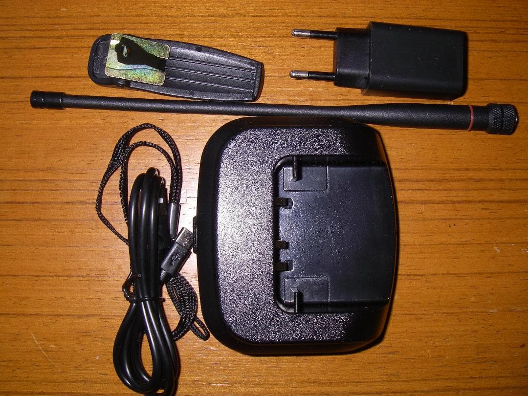 BAJETON BJ-9000ハンディー無線機 受信専用機(送信不可)