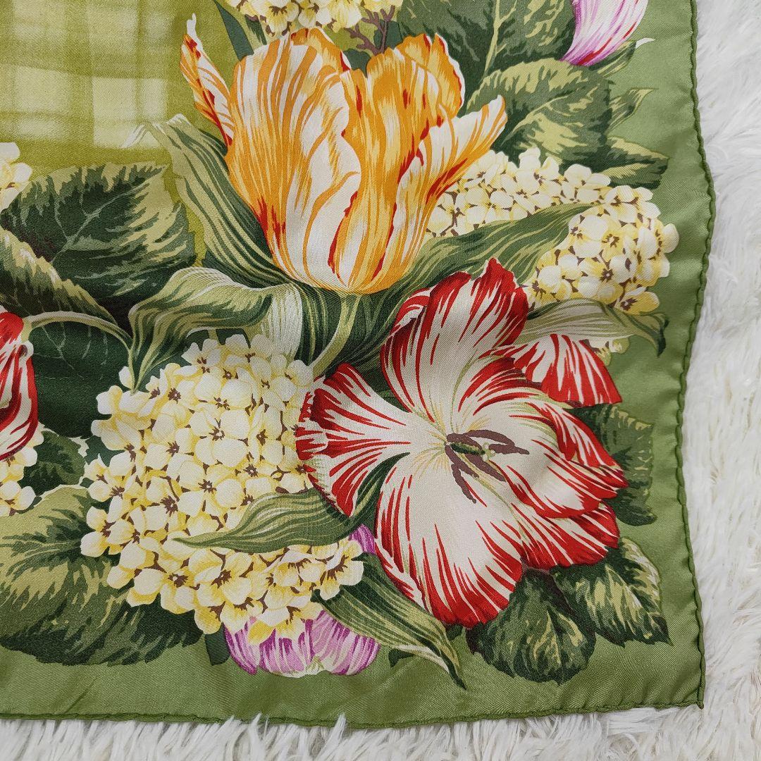 本日限定価格　GUCCI　スカーフ　大判　花柄プリント　　86×88cm