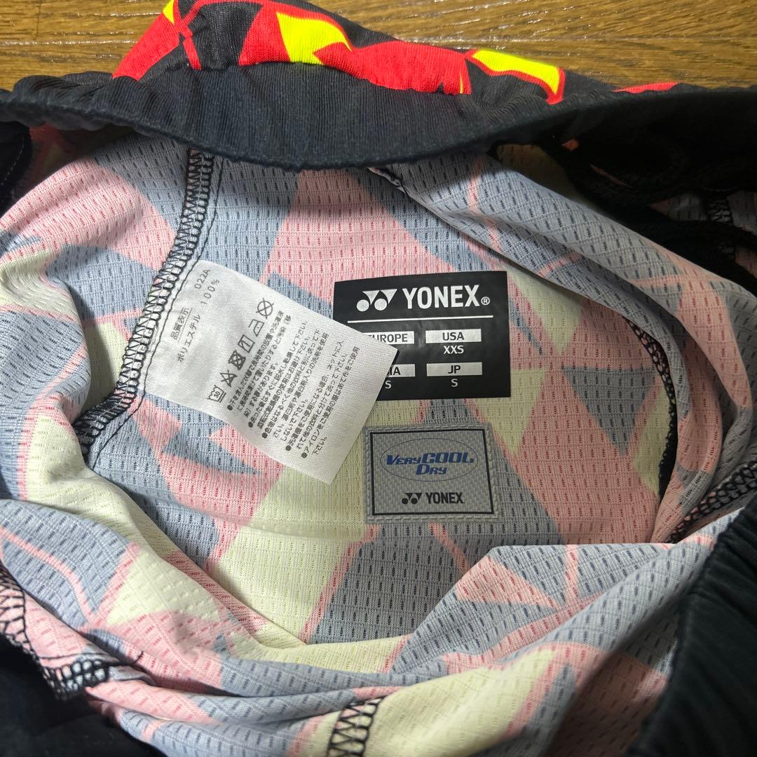 YONEX バドミントンパンツ Sサイズ レッド