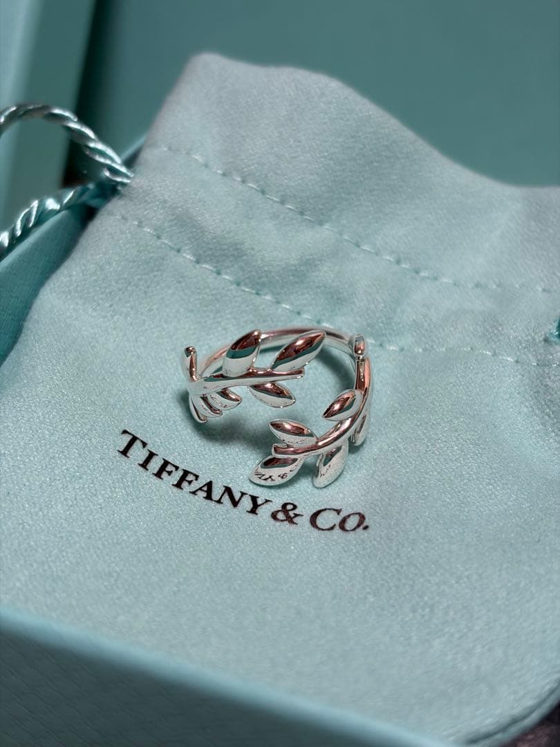 期間延長土日お値下げ❗️Tiffany & Co. オリーブリーフリング