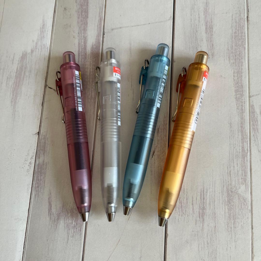 ★新品　限定ユニボールワン　クリア　４本セット