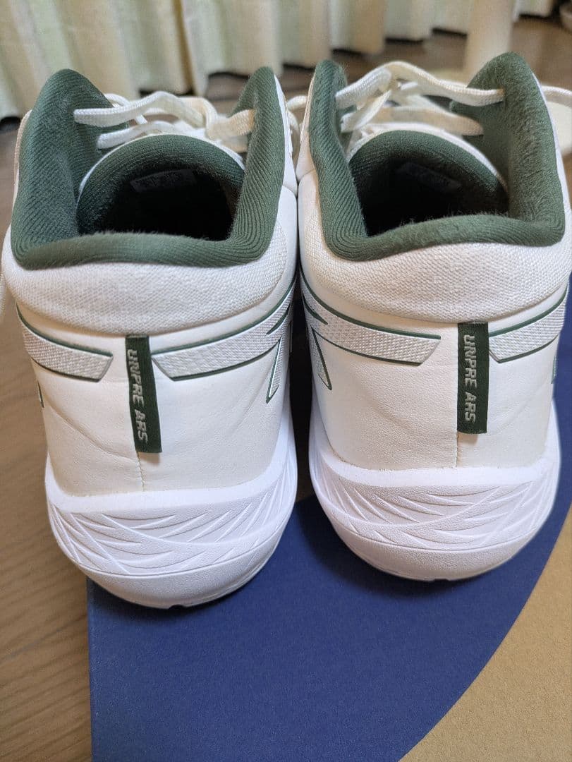 ASICS　 UNPRE ARS 2 28.5 白/緑