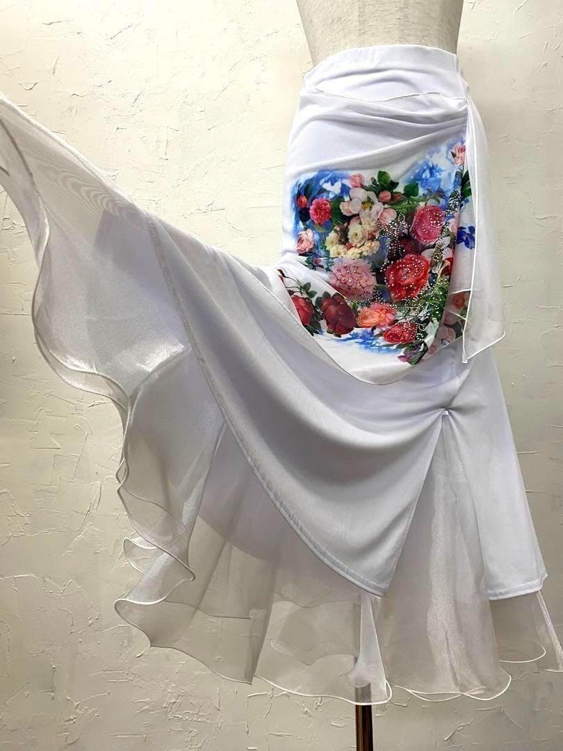 【カラフル】新品　花柄　白　フラワープリント　社交ダンスツーピース　ｄ008