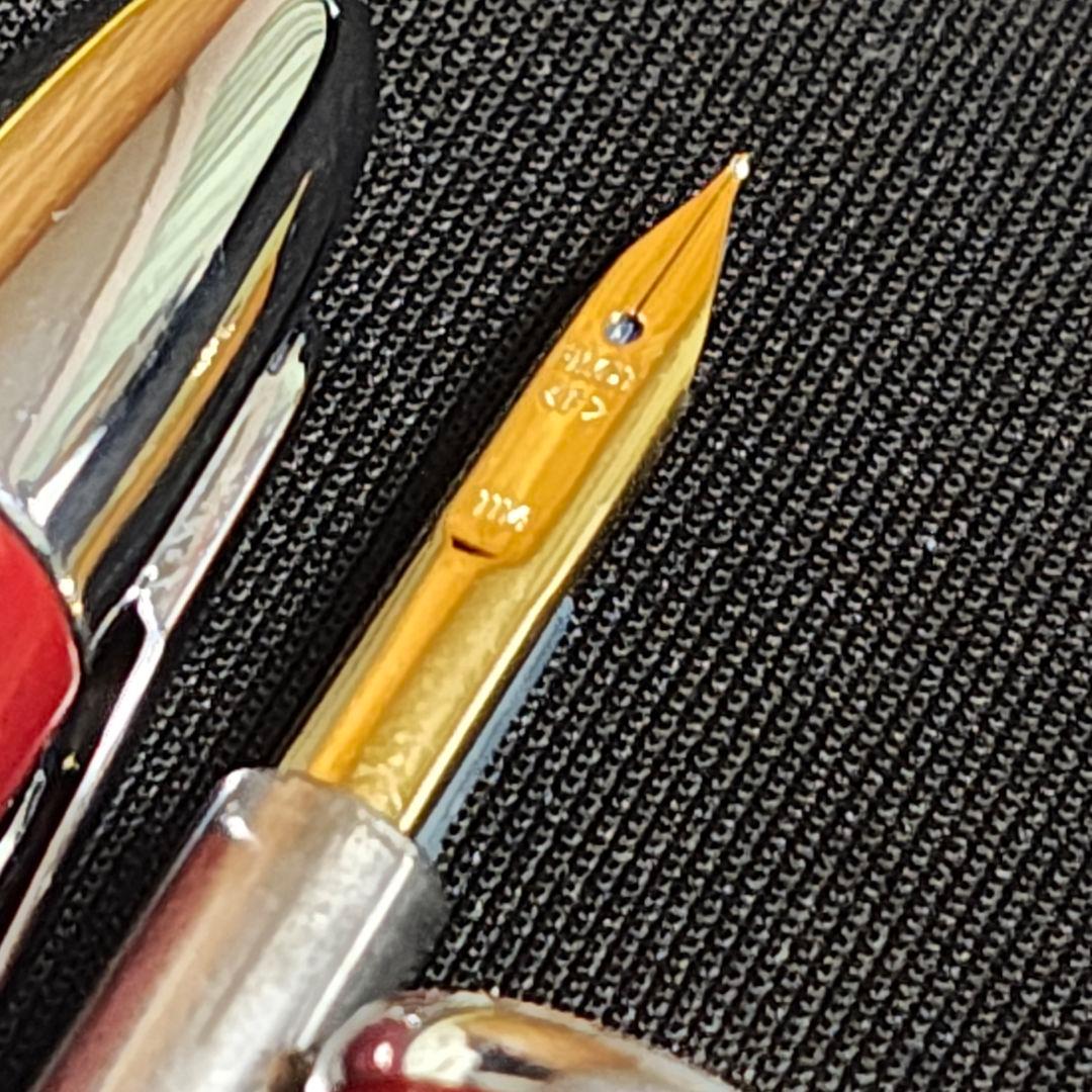 PILOT キャップレス 万年筆 ディープレッド F 細字 パイロット