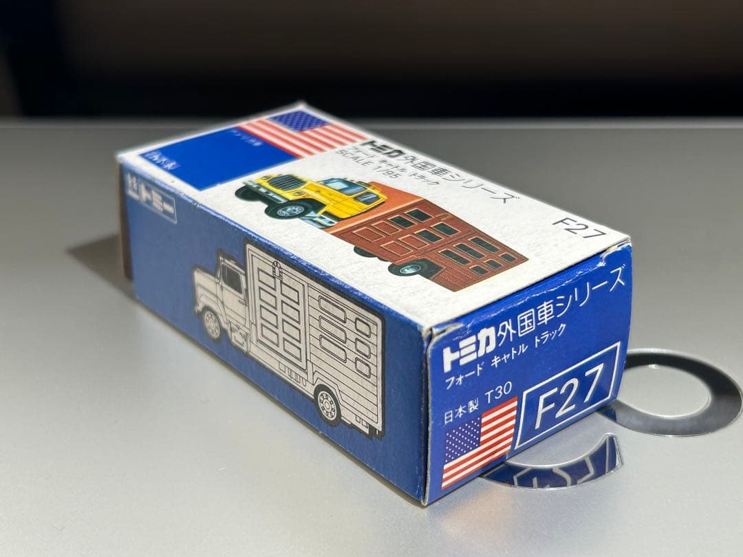 トミカ　F27-2-1　フォード キャトルトラック　日本製青箱