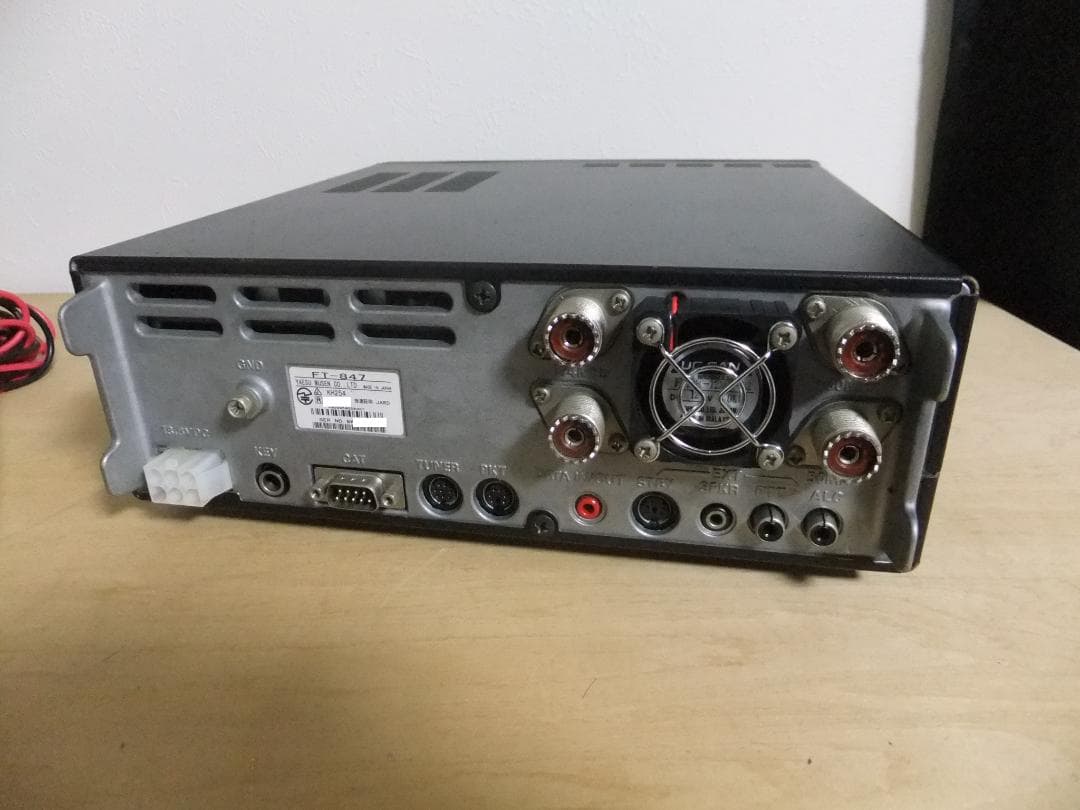 ☆カラー　ヤエス　HF～430MHz帯オールモード機　FT-847（現状）