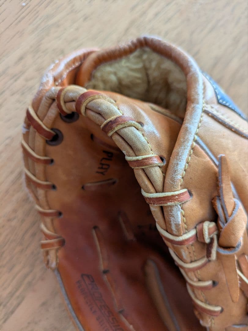 Mizuno World Win 赤カップ硬式グローブ 右投げ用