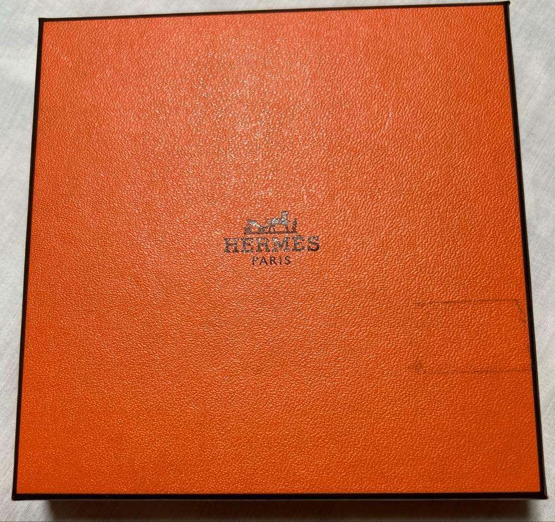HERMES グレー Hロゴデザイン ハンカチ
