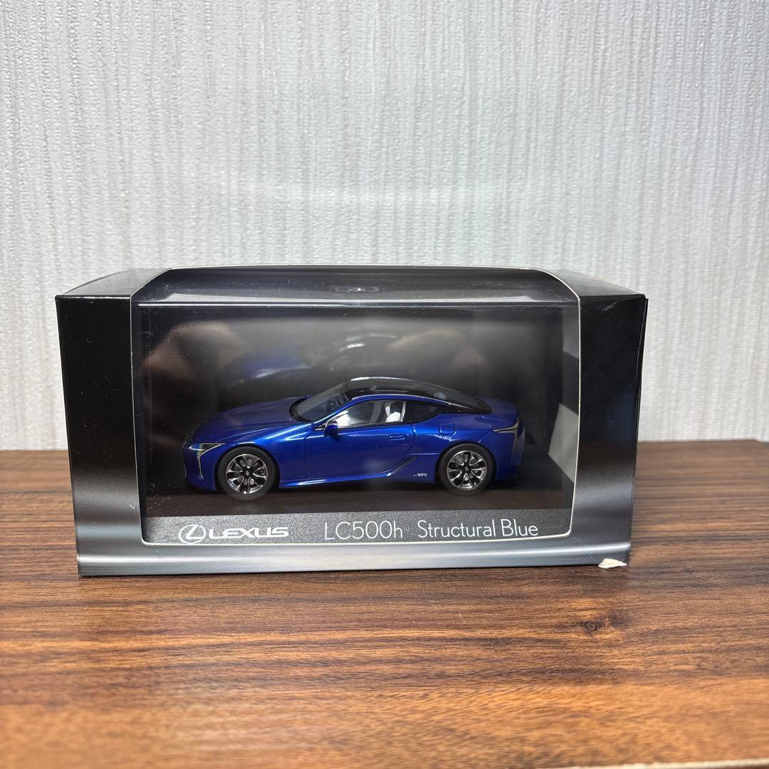 Lexus LC500h ミニカー Structural Blue