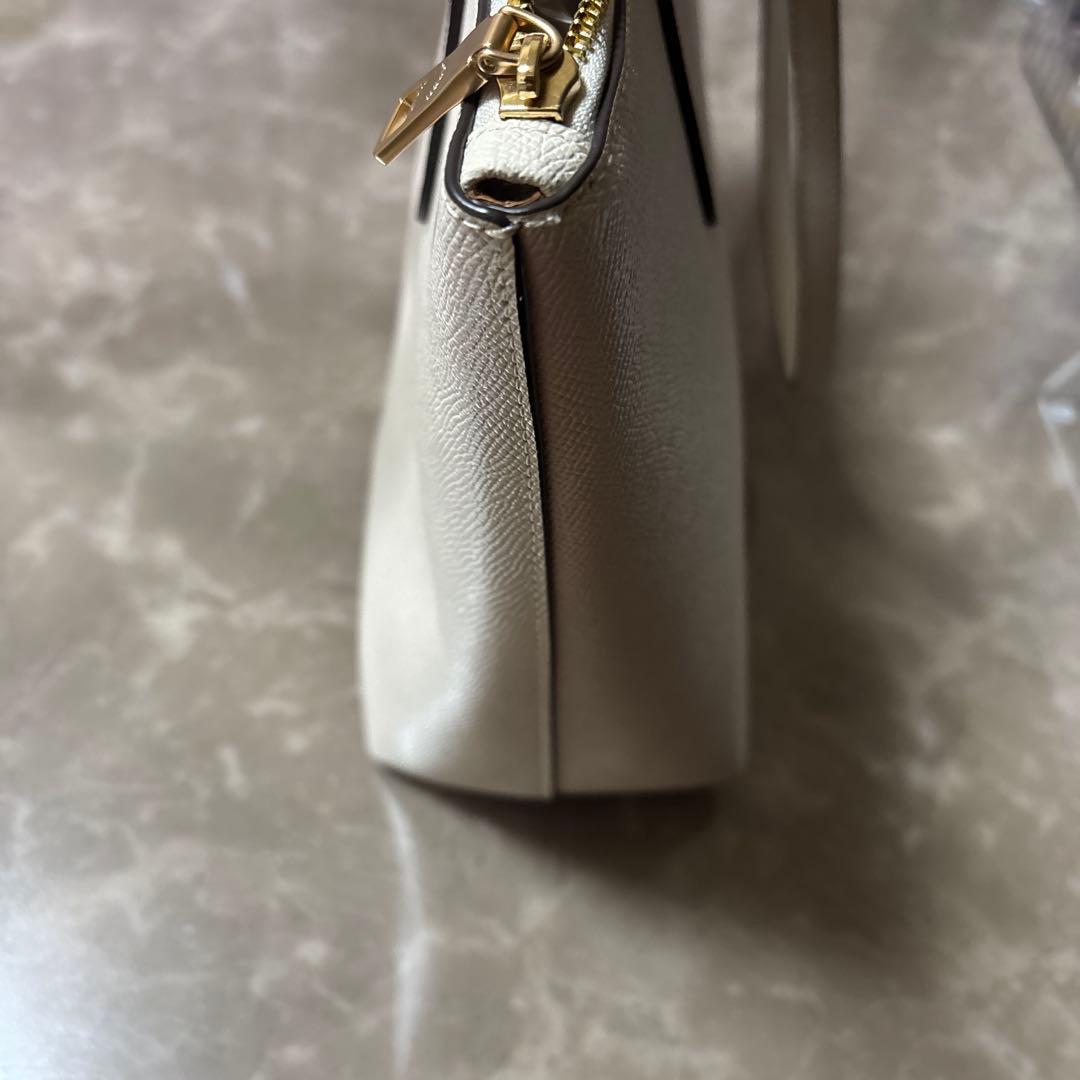 【フェアリームーンさま専用】COACH【新品・未使用】レデースバック白