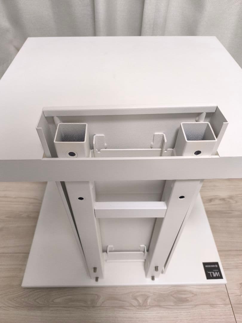 送料込 WALL EQUALS WALL V2 ロータイプ 壁寄せテレビスタンド