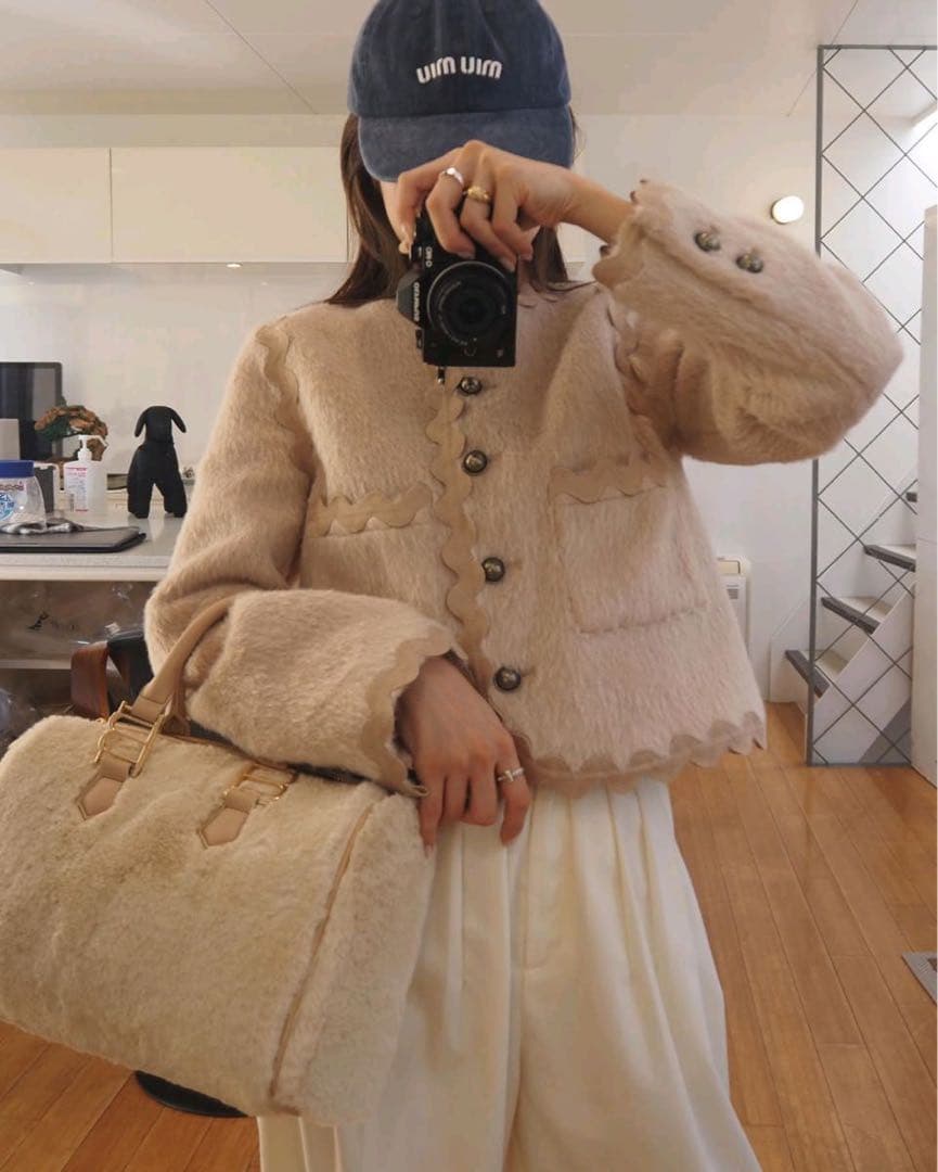 ジャケット・アウター Bibiy. LUCIA FUR CARDIGAN