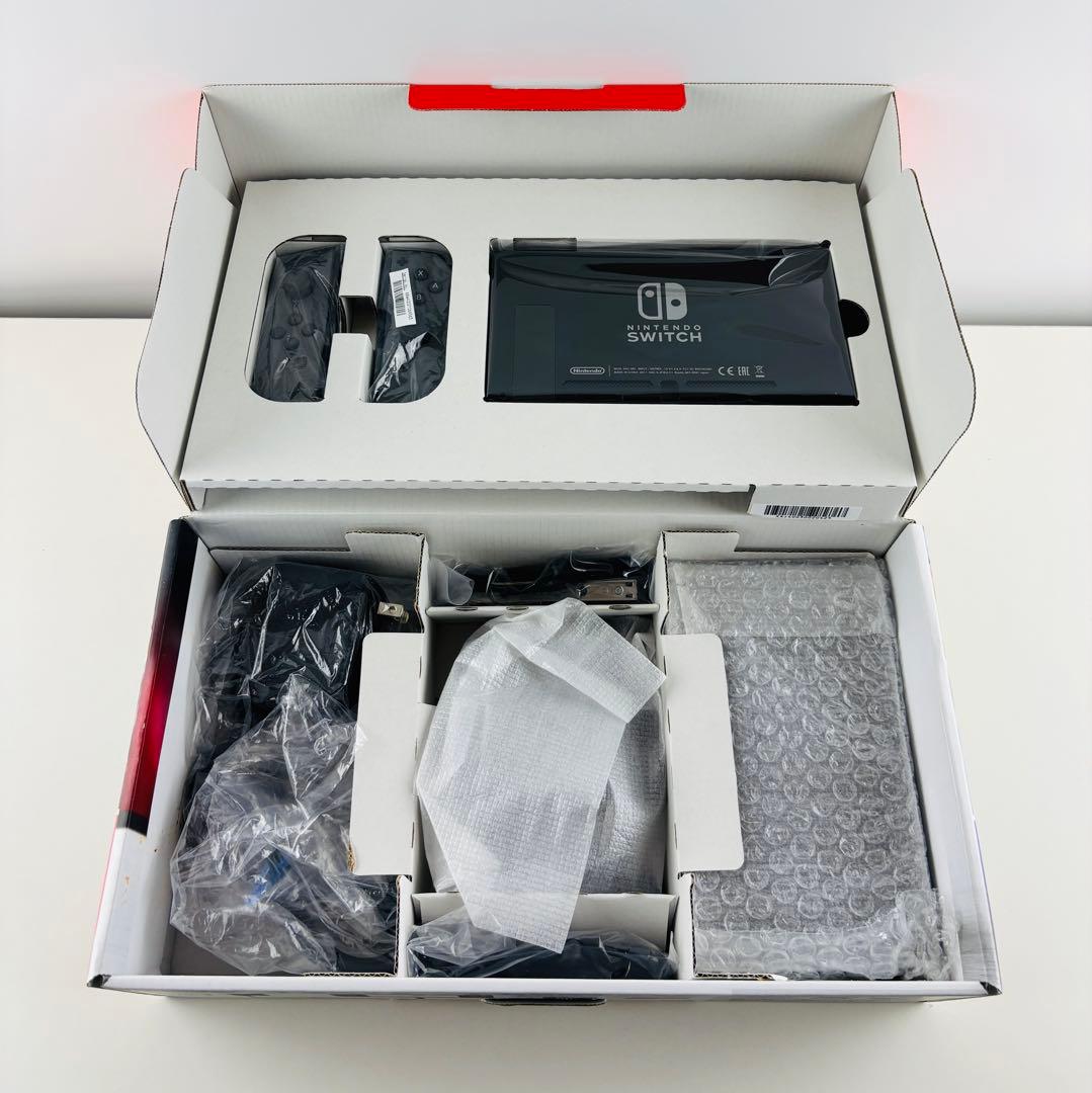 美品 ニンテンドー スイッチ グレー 本体 swich 箱付き 完備品 任天堂