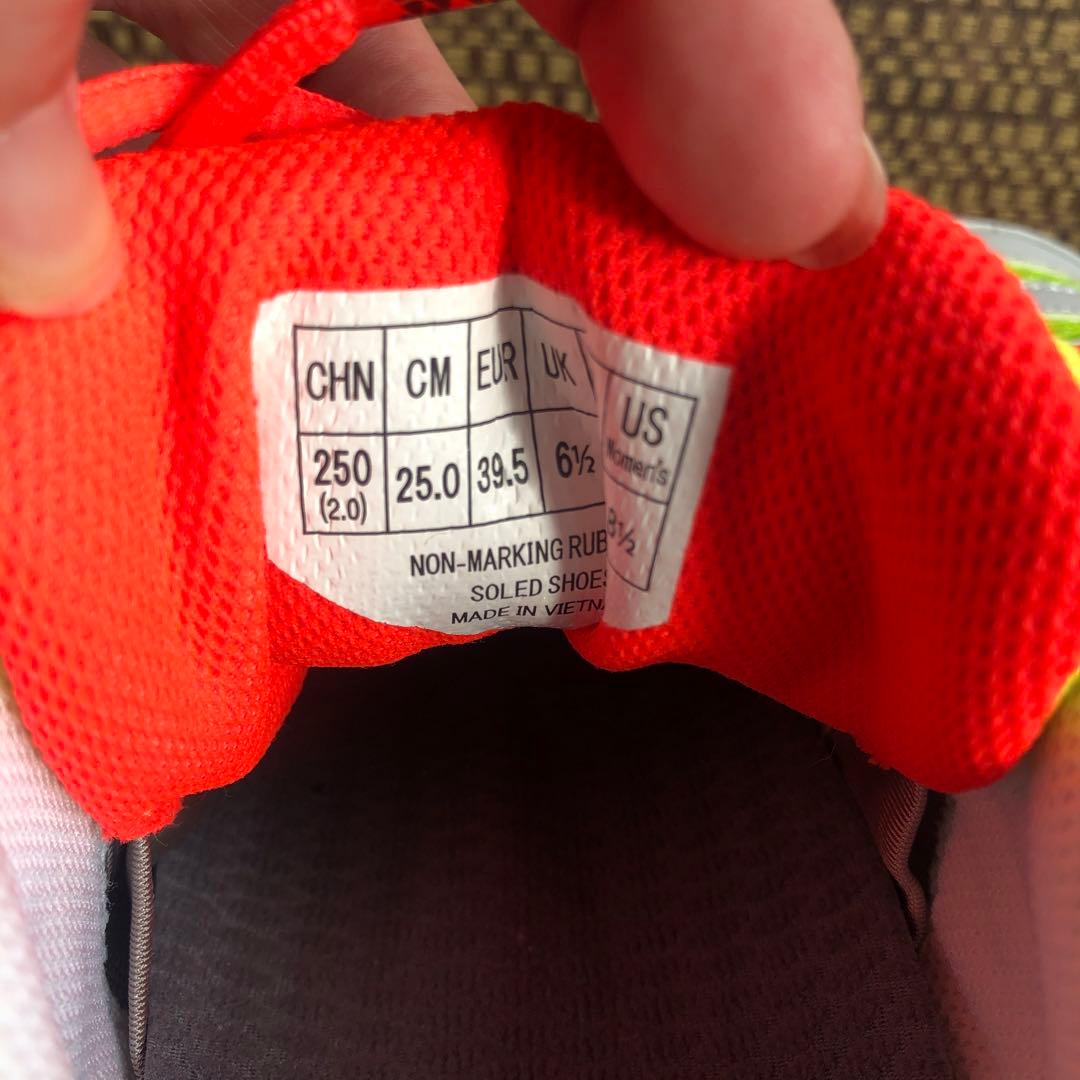 YONEX POWER CUSHION 66 ホワイト 25.0cm