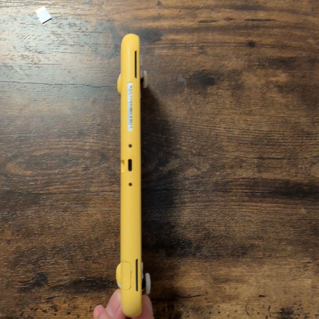 「Switch Lite イエロー本体＋すぐ遊べる周辺機器セット