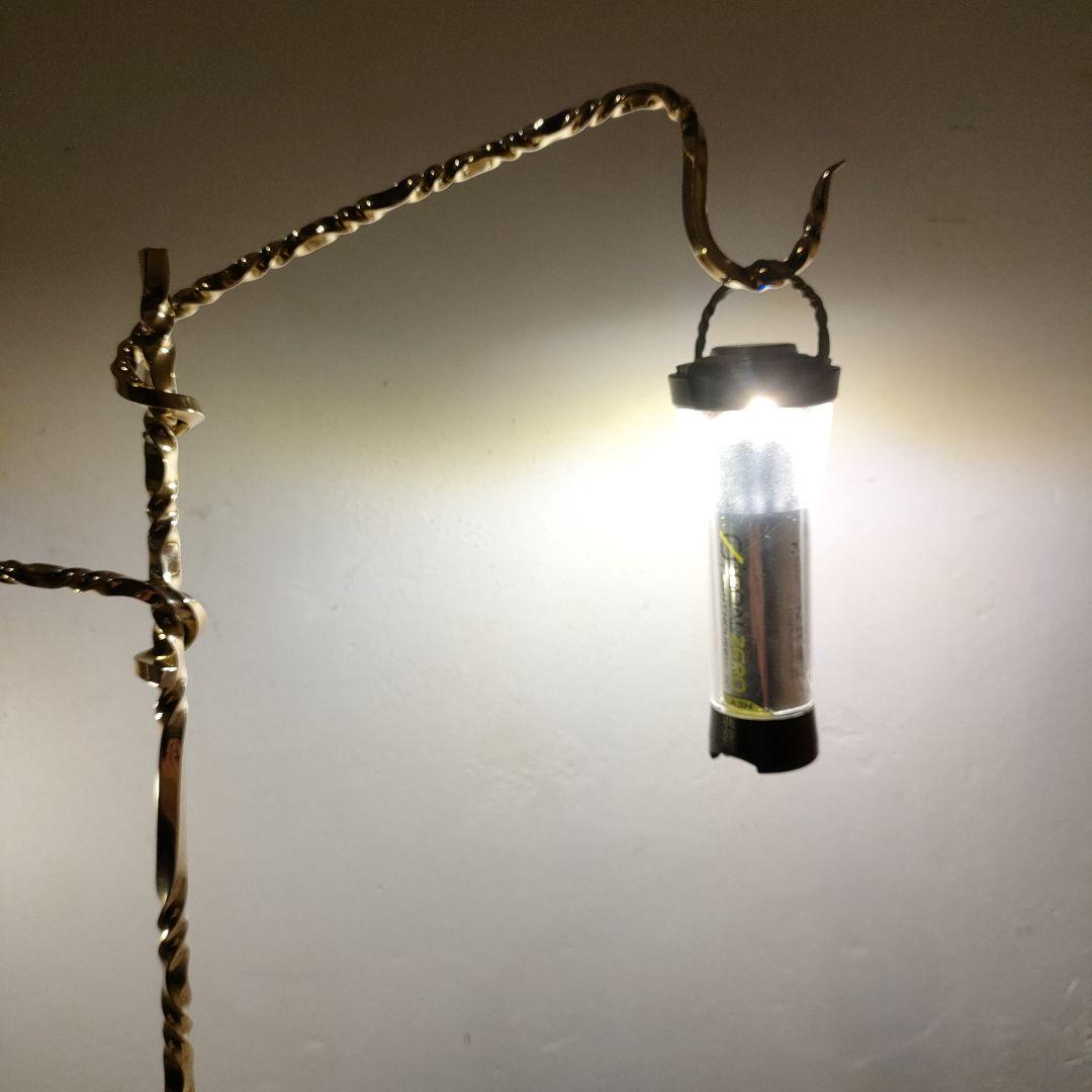真鍮製ランタンスタンド