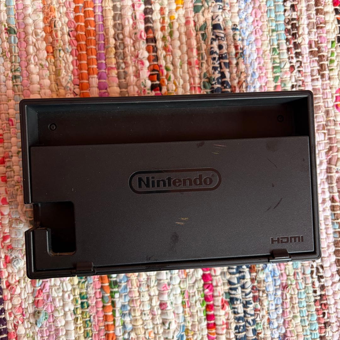 持ち運び用ケース付　Nintendo Switch 本体 赤/青 付属品あり