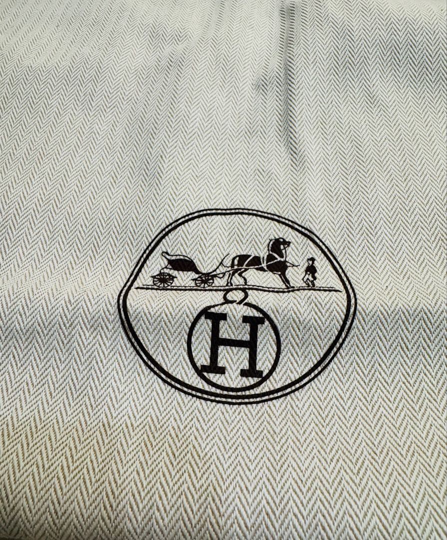 新品未使用タグ付 HERMES ヘリンボーン保存袋