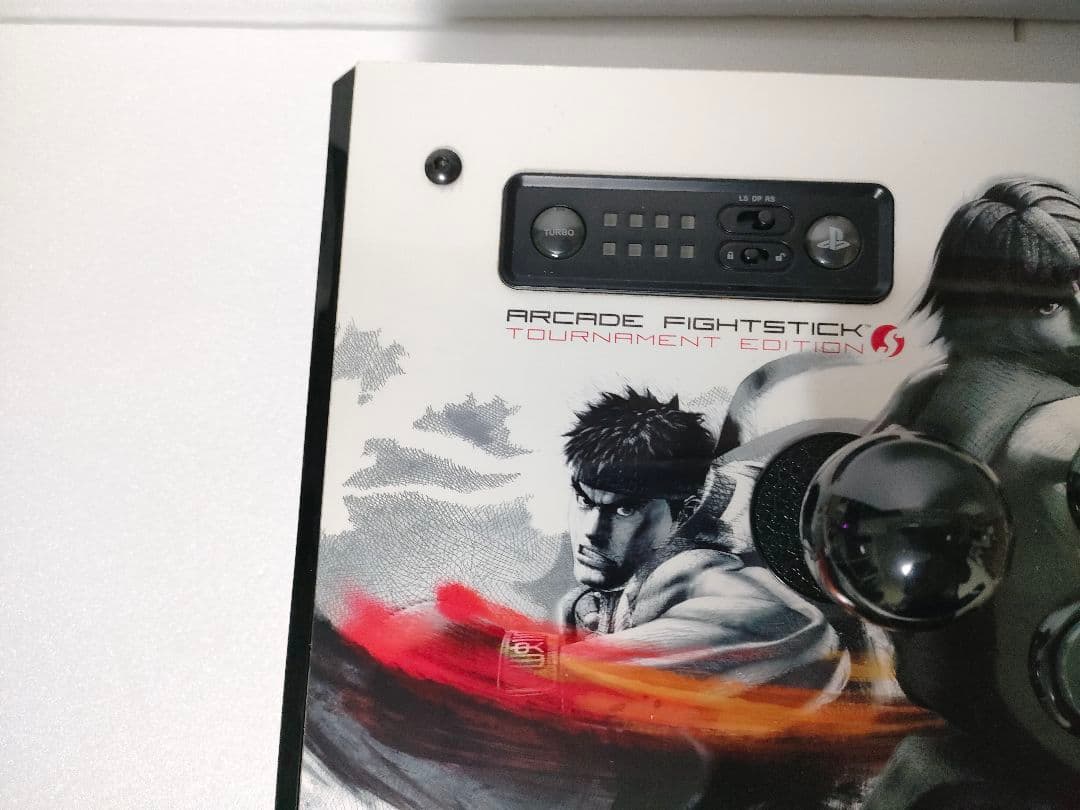 スーパーストリートファイターIV アーケードコントローラー マッドキャッツ TE
