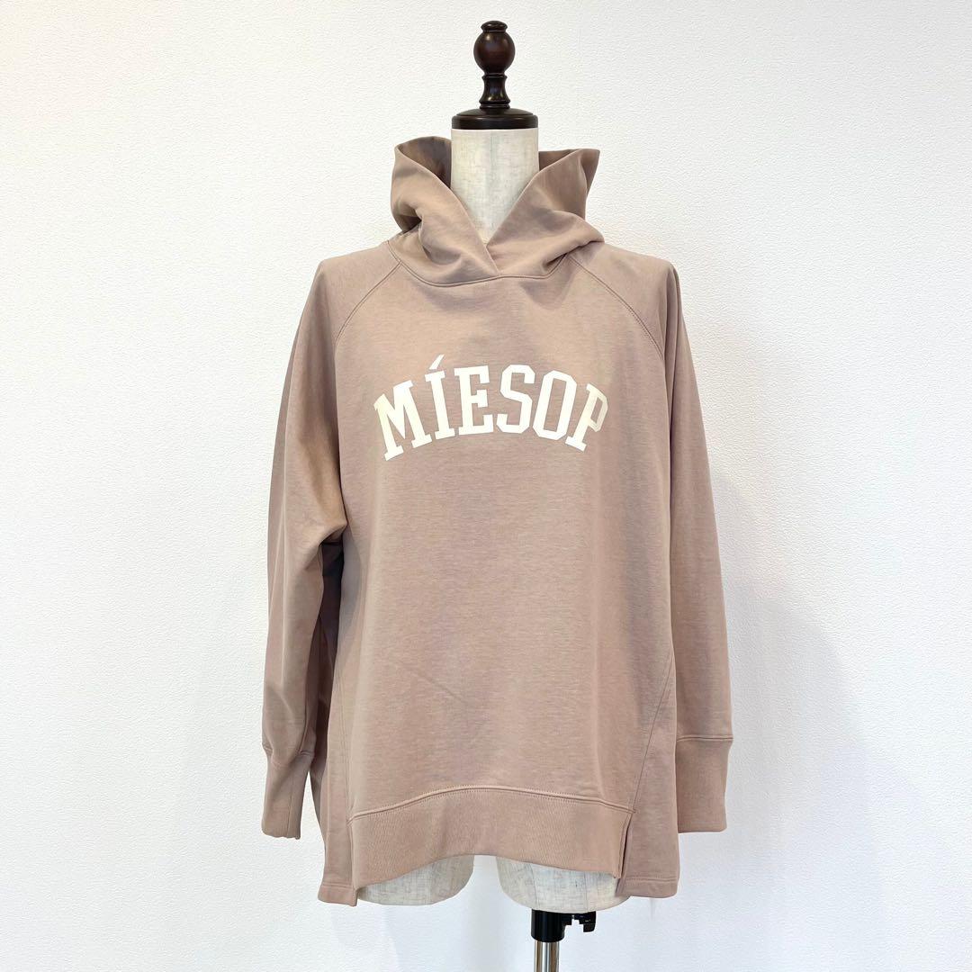 MICA&DEAL (マイカ&ディール) \"MIESOP\" パーカー