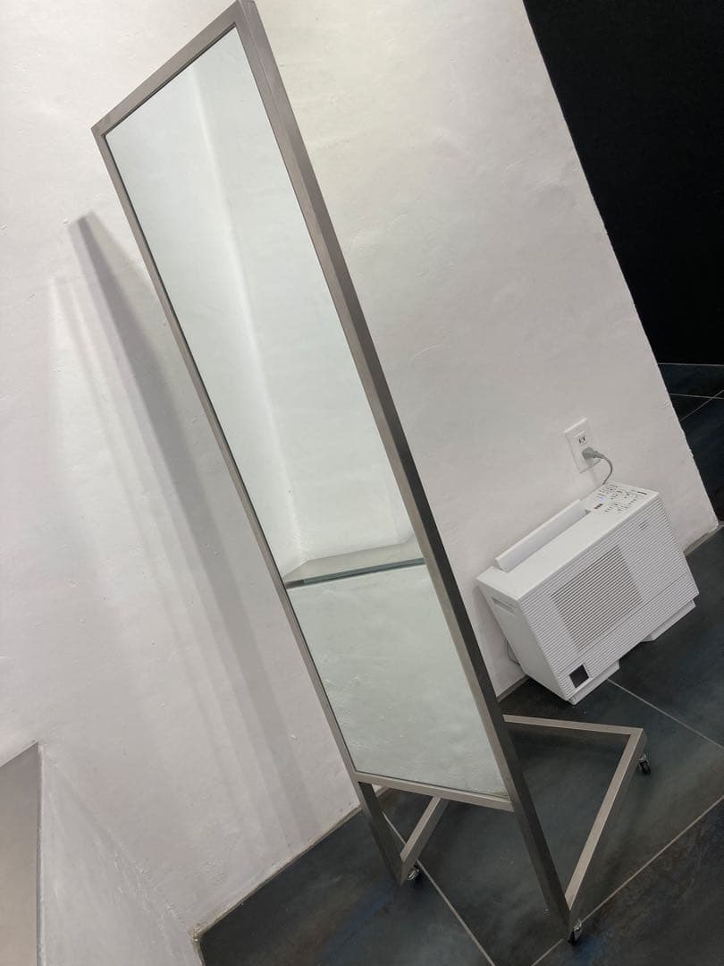25万! ギャラリー仕様 全身 大型 ミラー 鏡 スタンド knoll 姿見